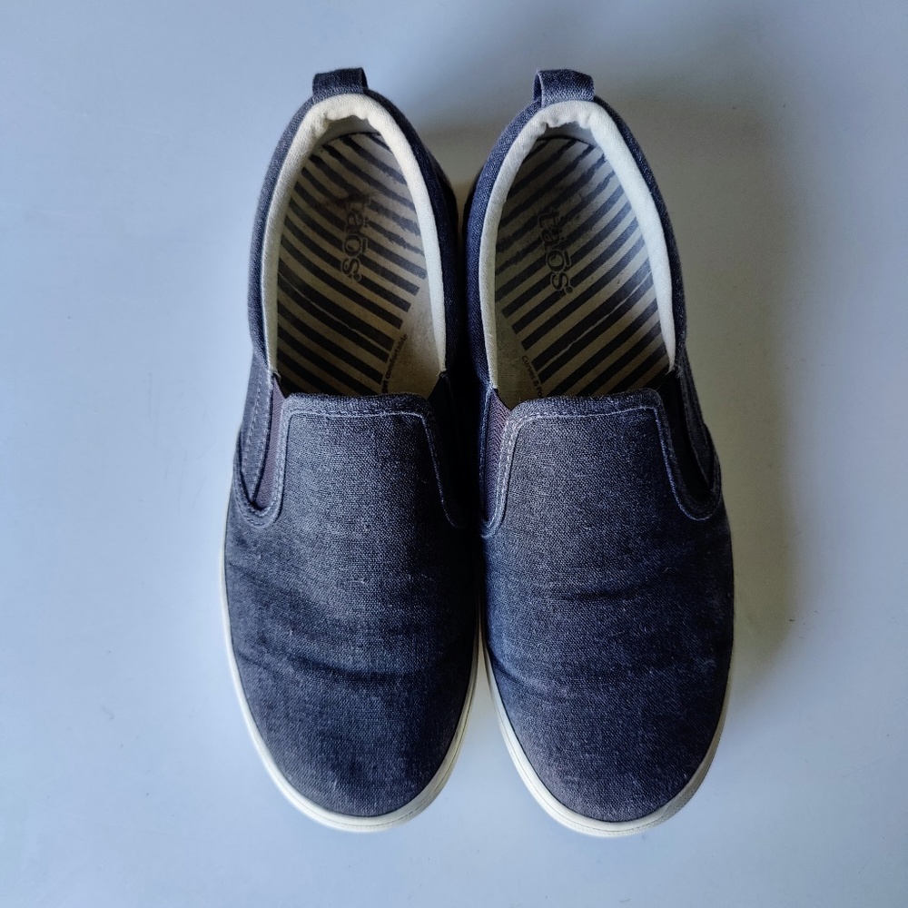 Taos Dandy Womens Canvas Slip-On Shoes - Charcoal Wash Canvas, Size 10